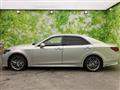 2016 Toyota Crown Hybrid
