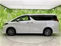 2017 Toyota Alphard Hybrid