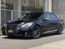 2013 Toyota Crown Hybrid
