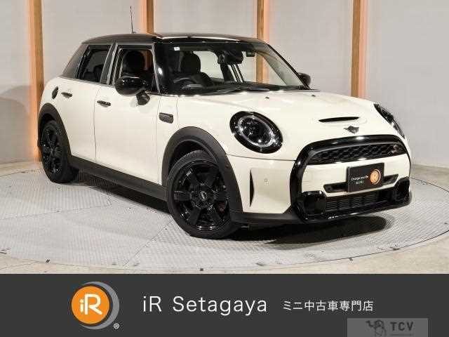 2022 BMW MINI