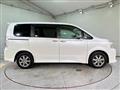 2009 Toyota Voxy