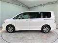 2009 Toyota Voxy