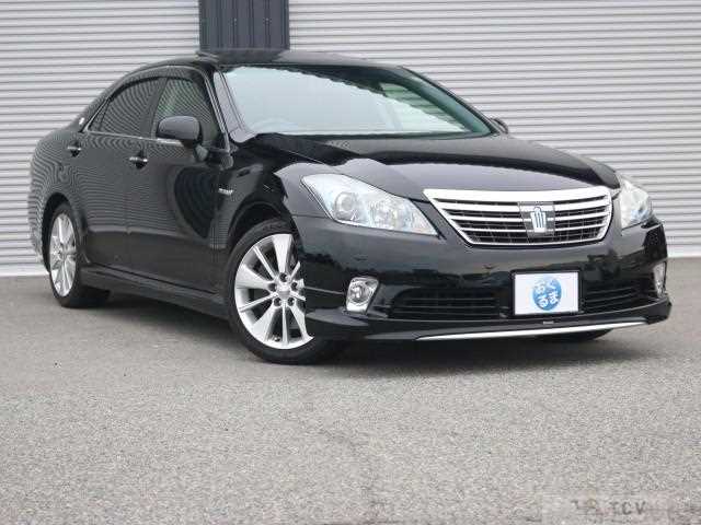 2012 Toyota Crown Hybrid