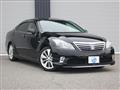 2012 Toyota Crown Hybrid