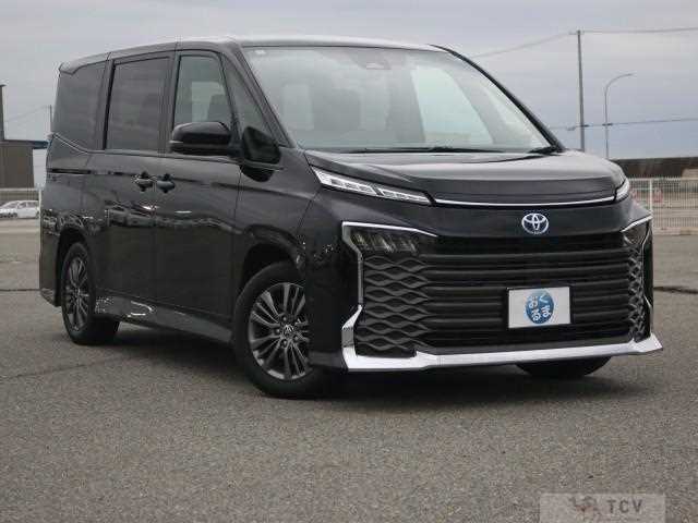 2022 Toyota Voxy