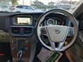 2017 Volvo V40