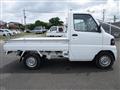 2010 Mitsubishi Minicab Truck