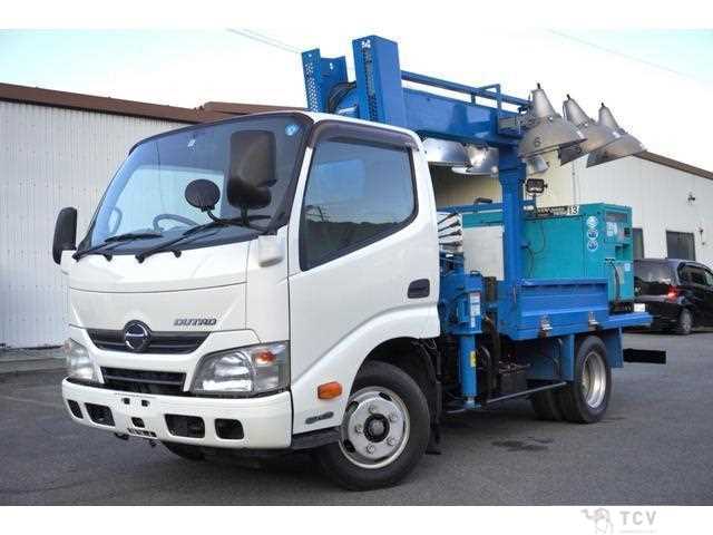 2013 Hino Dutro