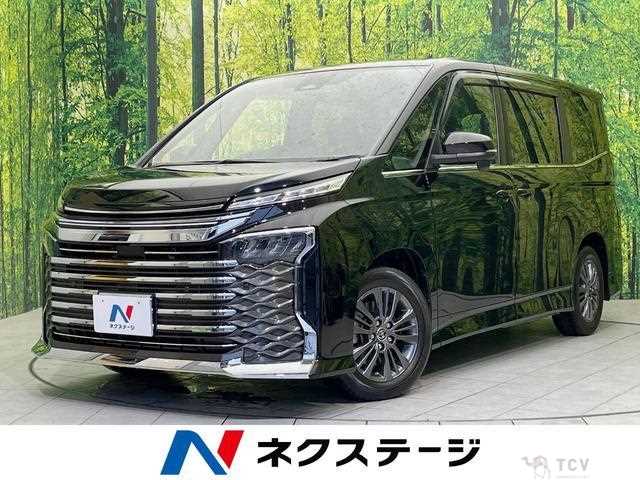 2022 Toyota Voxy