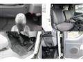 2020 Isuzu Elf Truck