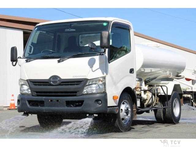 2013 Hino Dutro