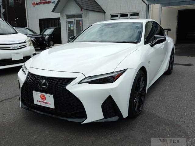 2023 Lexus IS