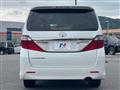 2013 Toyota Alphard G