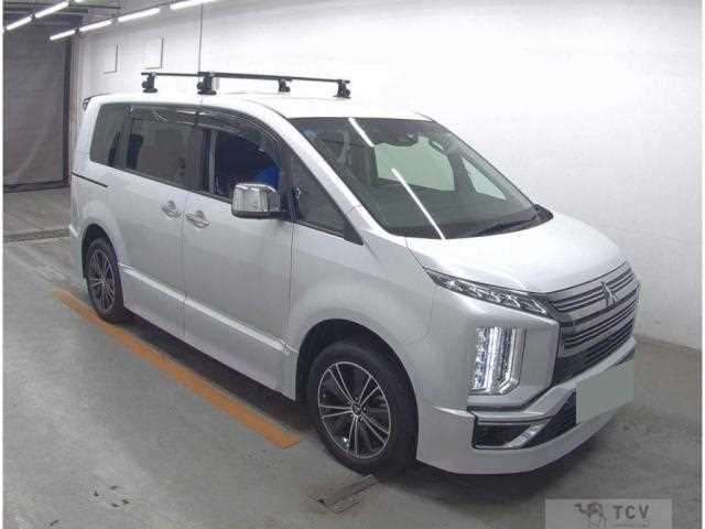 2022 Mitsubishi Delica D5