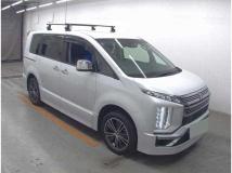2022 Mitsubishi Delica D5
