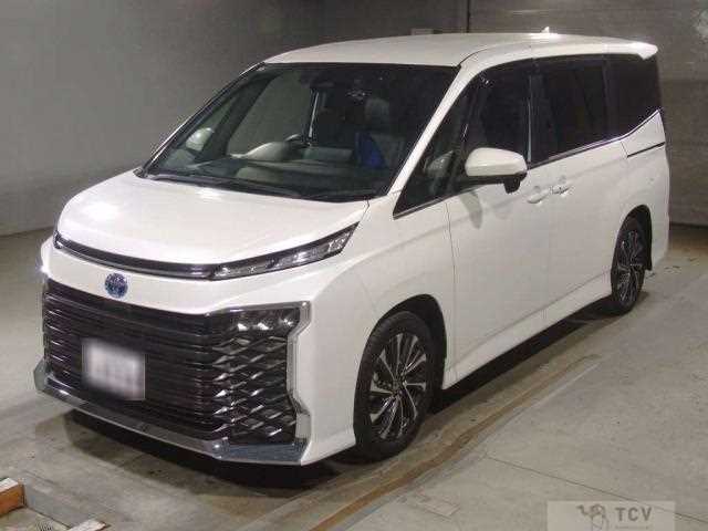 2022 Toyota Voxy