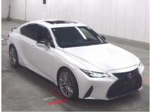 2021 Lexus IS
