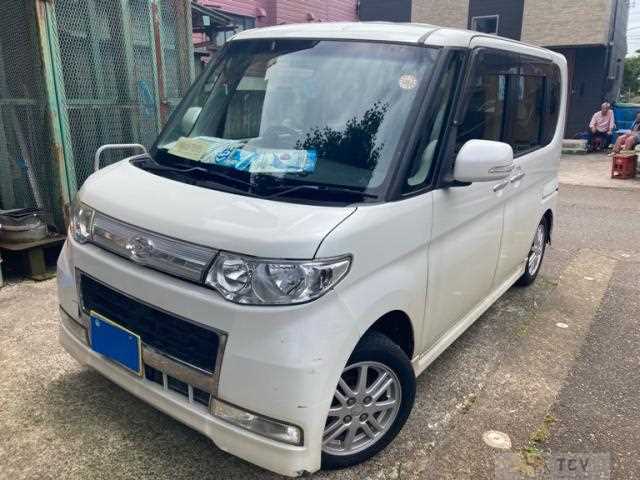2010 Daihatsu Tanto