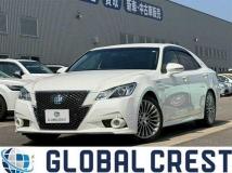 2014 Toyota Crown Hybrid
