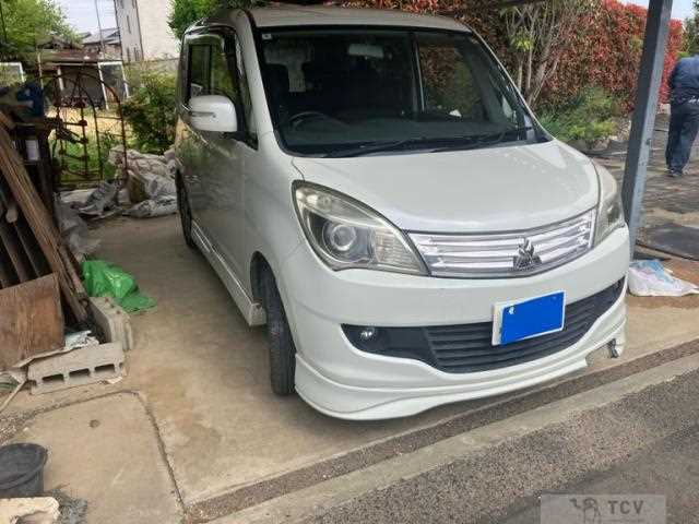 2013 Mitsubishi Mitsubishi Others