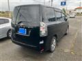2007 Toyota Voxy