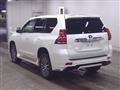 2017 Toyota Land Cruiser Prado