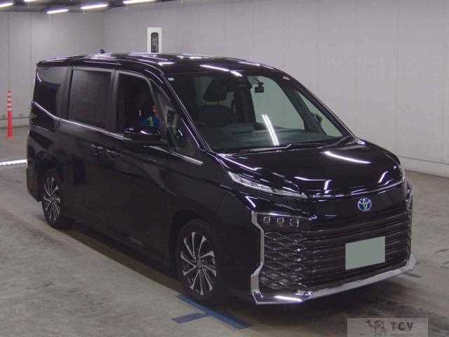 2024 Toyota Voxy