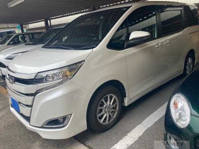 2017 Toyota Noah