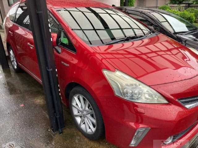 2011 Toyota PRIUS α