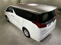 2023 Toyota Alphard Hybrid