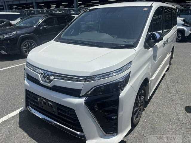 2021 Toyota Voxy