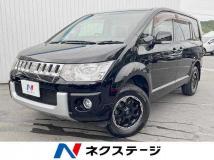 2016 Mitsubishi Delica D5