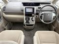 2010 Toyota Noah