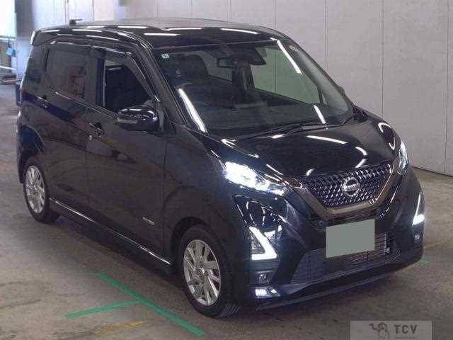 2022 Nissan Nissan Others