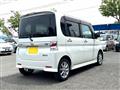 2011 Daihatsu Tanto