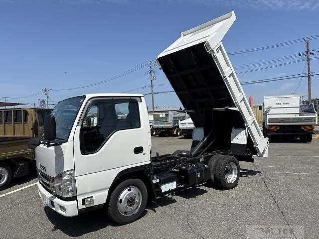 2023 Isuzu Elf Truck