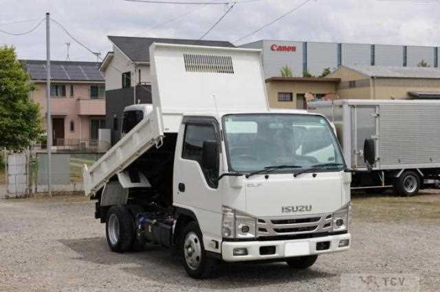 2023 Isuzu Elf Truck
