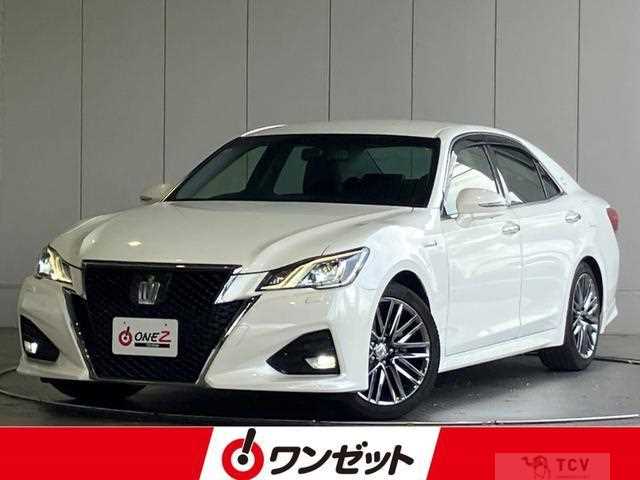 2016 Toyota Crown Hybrid