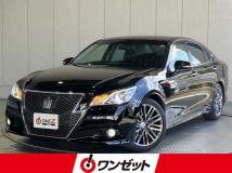 2013 Toyota Crown Hybrid