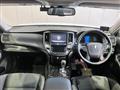 2015 Toyota Crown Hybrid