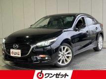 2017 Mazda Axela