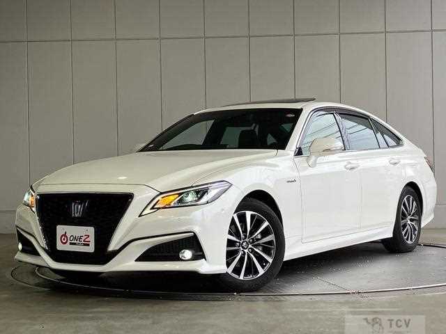 2019 Toyota Crown Hybrid
