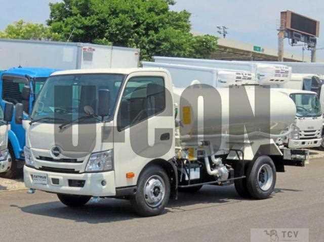 2025 Hino Dutro