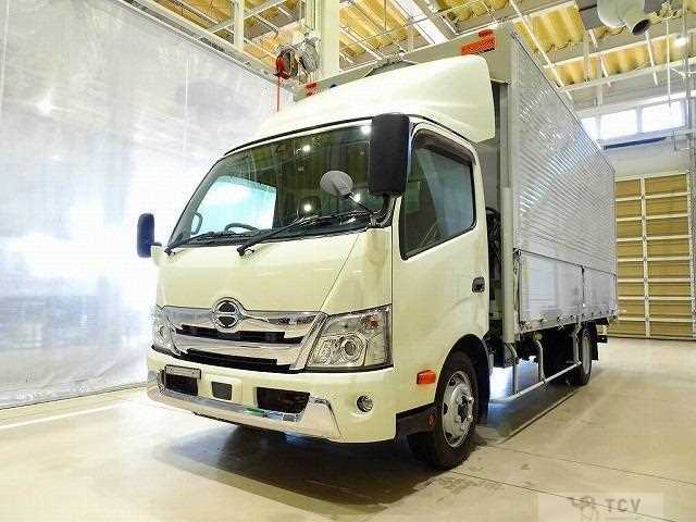 2022 Hino Dutro