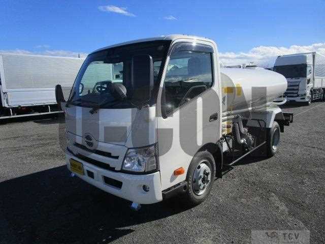 2025 Hino Dutro