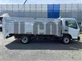 2013 Mitsubishi Fuso Canter