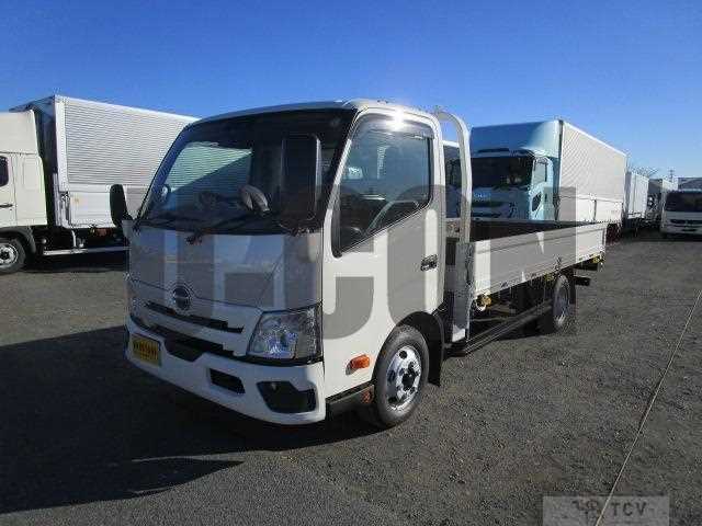 2025 Hino Dutro