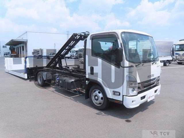 2023 Isuzu Elf Truck