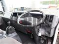 2015 Isuzu Elf Truck