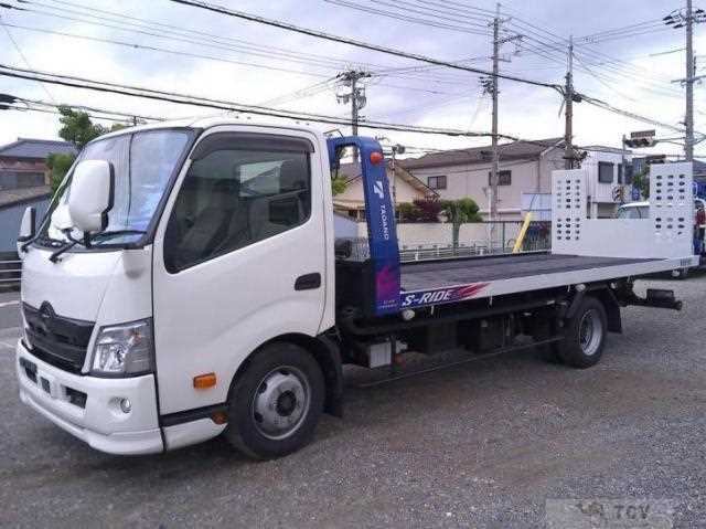 2023 Hino Dutro